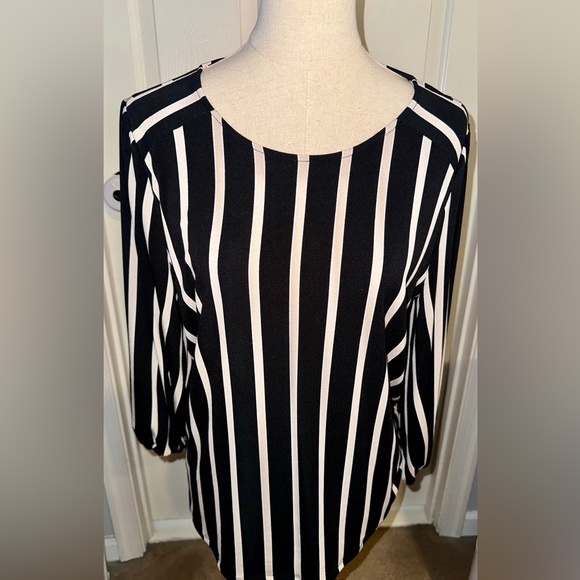 Adrianna Papell black striped blouse - Picture 1 of 5